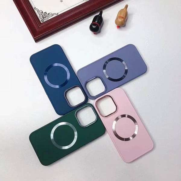 BOOM iPhone 14 Plus Skal Magsafe Liquid Silicone - Vinröd
