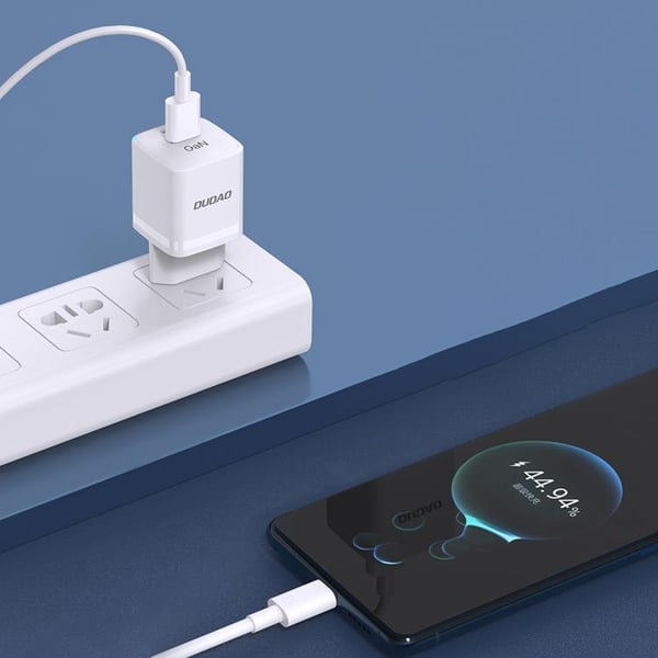 Dudao Väggladdare USB/USB-C 33W - Vit