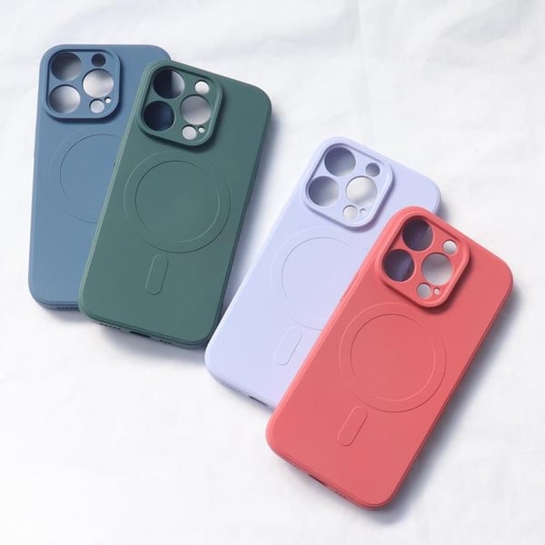 Mobiilikuori iPhone 15 Plus MagSafe Silikoni - Musta