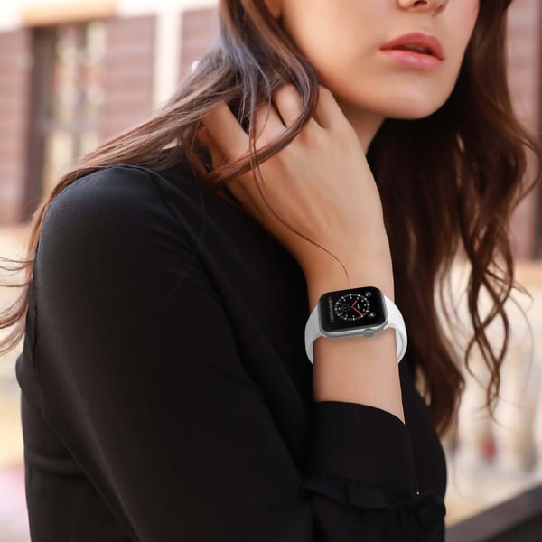 Apple Watch 42/44/45/46/49 mm Silikon Armband (M/L) Vit