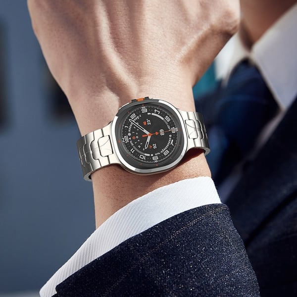 Samsung Galaxy Watch 8 46/44/40 mm Armband Metall Titanium