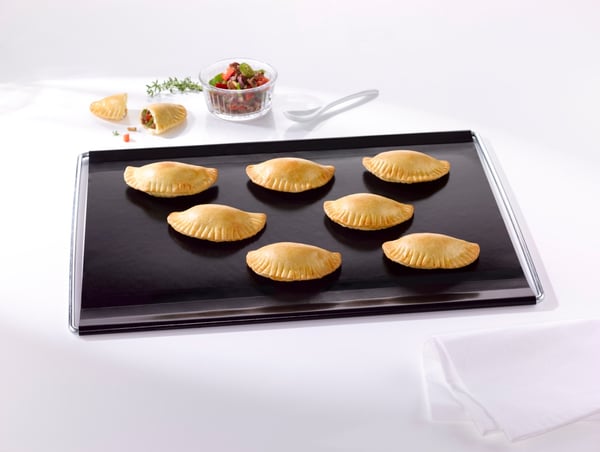 Nostik Non-stick bageplade 31x41-49 cm justerbar