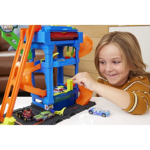 Hot Wheels City Tunnel Twist Bilvask