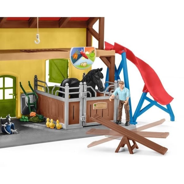 Stald med kasser og dyr, 82-delt sæt med heste, Schleich 42485 Farm World, Fra 4 år