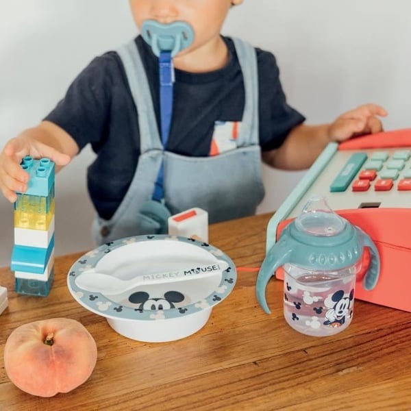 THERMOBABY MICKEY måltidspakke til 1. alder - 1 nibbler + 1 skål med ske + 1 kop med hank + et sæt med 2 bestik