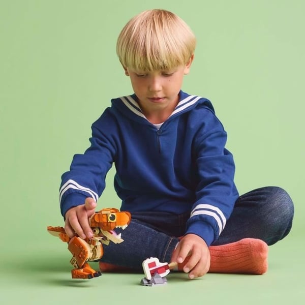 LEGO Jurassic World 76967 Lille Æder: Hun T rex - Byggesæt fra 7 år