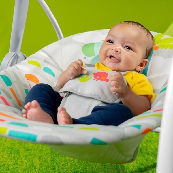 BRIGHT STARTS Baby Bouncer Foldbar Elektrisk Gynge - Dyr, 6 Gyngehastigheder, 10 Sange, 2 Hældningspositioner