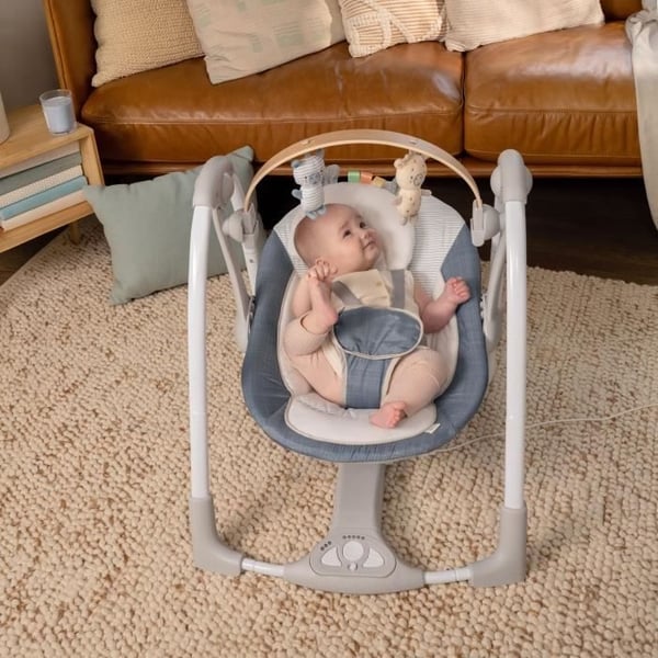 INGENUITY Baby Bouncer Sammenklappelig Elektrisk Gynge – Chambray, Træaktivitetsbue, 5 Gyngehastigheder, 8 Melodier