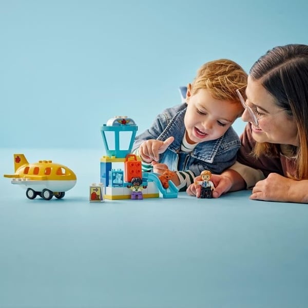 LEGO DUPLO Min By 10443 Første Gang i Lufthavnen - Byggelegetøj fra 2 år