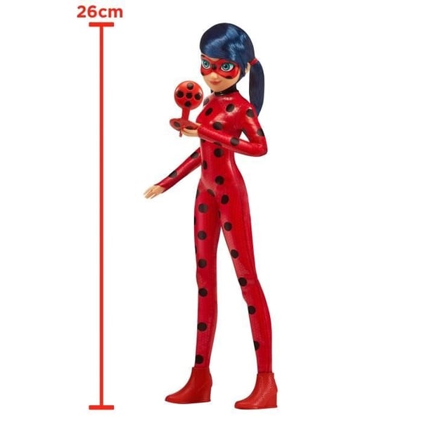 BANDAI - Mirakuløs Mariehøne - 26 cm Modedukke - Mariehøne med sin telefon - Nyt kostume med vinyleffekt - P50028
