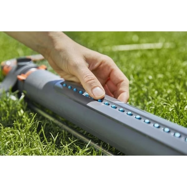 AquaZoom M Oscillerande Sprinkler - GARDENA - Yta 250m² - Räckvidd max 18m - UV- och frostbeständig - 5 års garanti