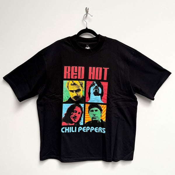 Red Hot Chili Peppers Unisex Oversized Boxy T-Shirt: Portrait Photos (Black) (Small)