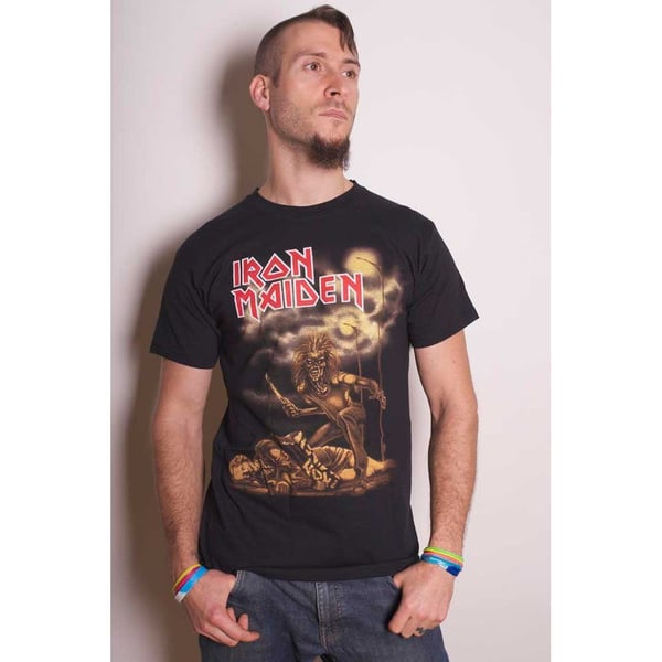 Iron Maiden Unisex T-Shirt: Sanctuary (Large)