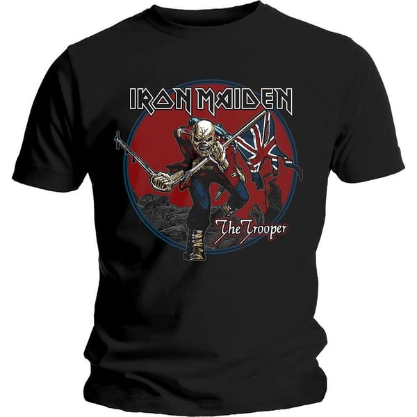 Iron Maiden Unisex T-Shirt: Trooper Red Sky (Small)