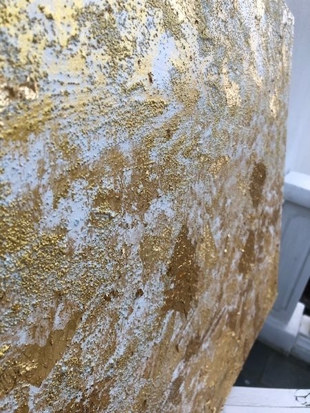 “Gyllent Akryl & Metall” – Eksklusivt kunstverk av Anita