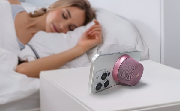 NÖRDIC Bluetooth 5.3 høyttaler med magnet 3W IPX6 rosa