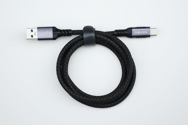 NÖRDIC 3m USB3.2 Gen1 USB-C til A nylonflettet kabel hurtiglading 3A 5Gbps Strømforsyning PD 60W
