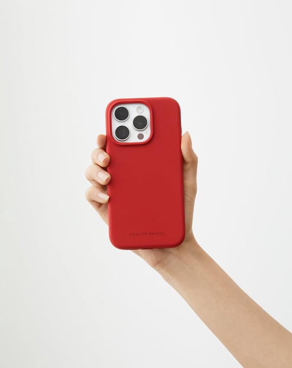 Silicone Case MagSafe iPhone 12 / 12 Pro Red