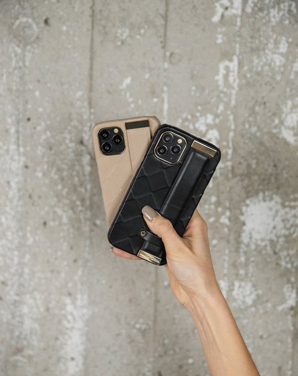 Statement Case iPhone 12 Pro Max Braided Smooth Noir