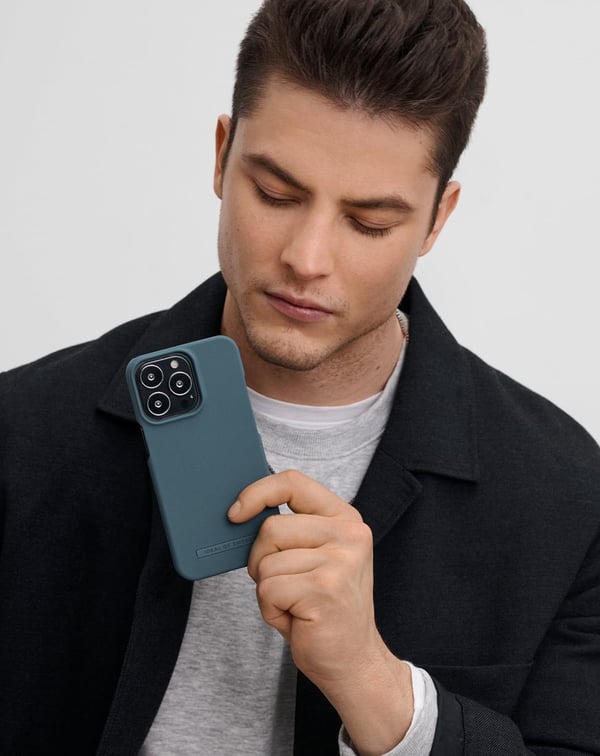 Seamless Case iPhone 14 Plus Midnight Blue