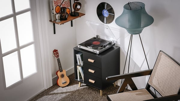 Rootz Sengebord - Sidebord - Telefonbord - Moderne Charm - Nem montering - Kompakt design - 48cm x 60cm x 40cm - Sort FBT95-SCH