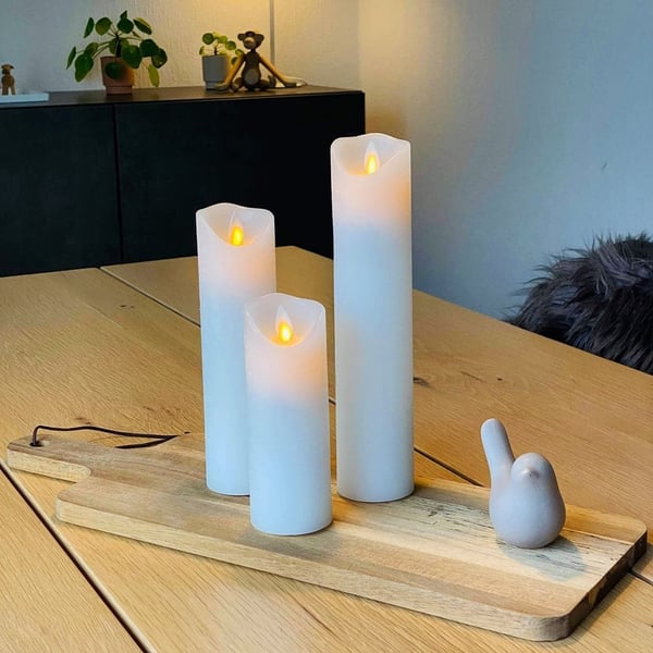 LED stearinlys - 3 stk. - 15/20/25 cm - m/3D-flamme - (flere farger)