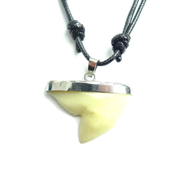 Hajtand Halsband
