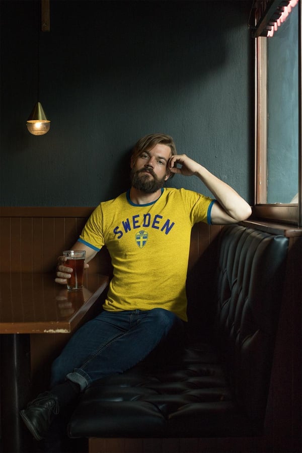 Sverige T-shirt in gul blå - Ibrahimovic 11 på ryggan Sweden retro fotbollströja