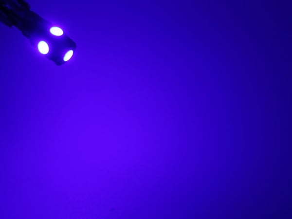 T10 w5w LED-polttimot, joissa on 5 kpl 5050SMD sinisiä siruja, 12V DC, 10 kpl pakkaus.