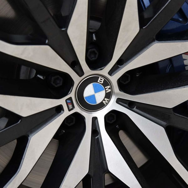 B04- 68MM 4-pakksenter dekker BMW