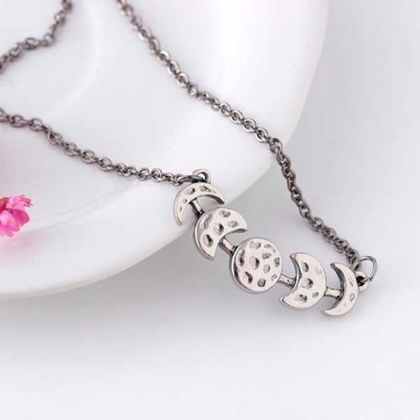Choker Måne Wicca Halvmåne Månfas Triple Moon Pagan