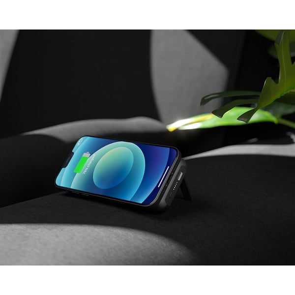 Magnetisk Qi Powerbank One Side 4000mAh, Qi-Genopladelig Sort