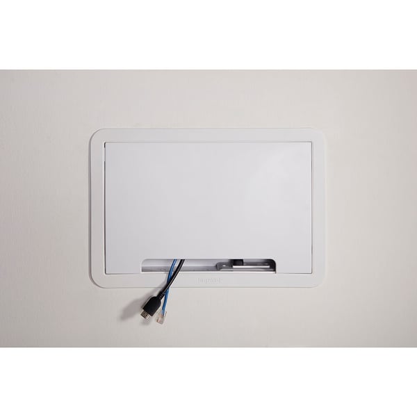 Indbygget Mediebox 9”