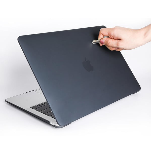 Laptopdeksel med tastaturbeskyttelse og støvplugg Black Macbook Air 13.6” A2681