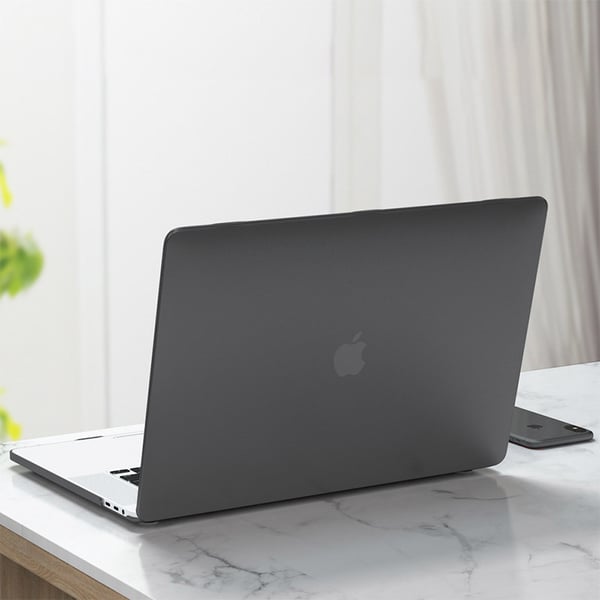 Laptopdeksel med tastaturbeskyttelse og støvplugg Black Macbook Air 13.6” A2681