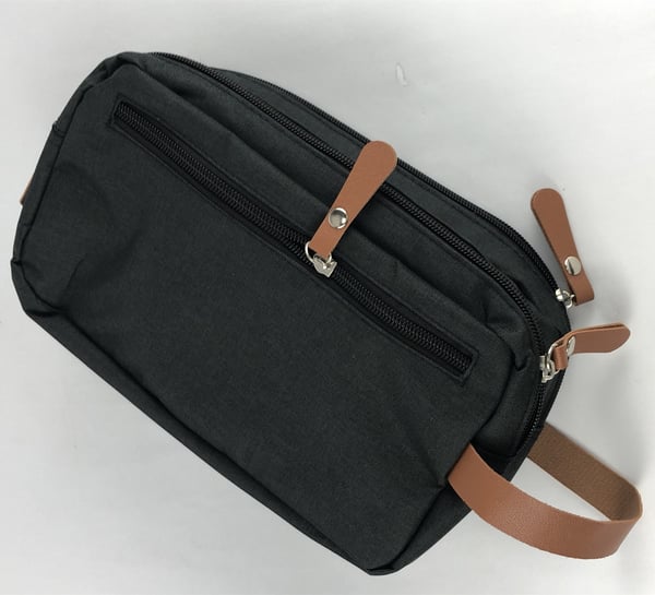 Toalettmappe med stor kapasitet Black