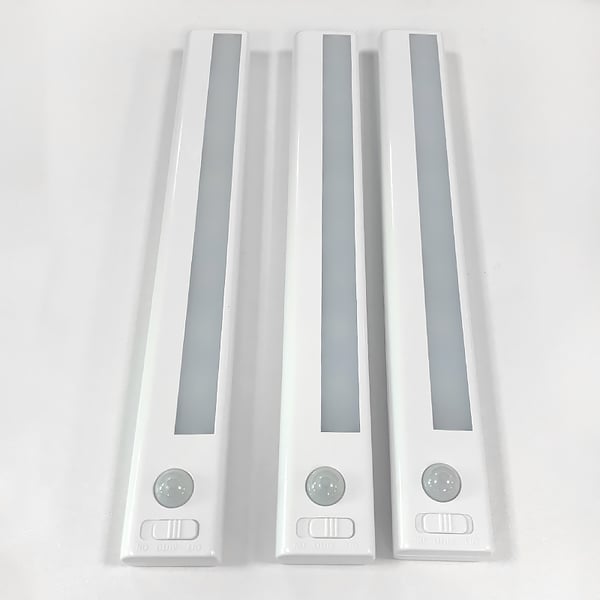 Skapbelysning & Benkebelysning, Lyslist med bevegelsessensor 3-pakning White