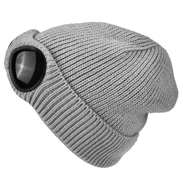Neulottu lippalakki suojalaseilla Grey