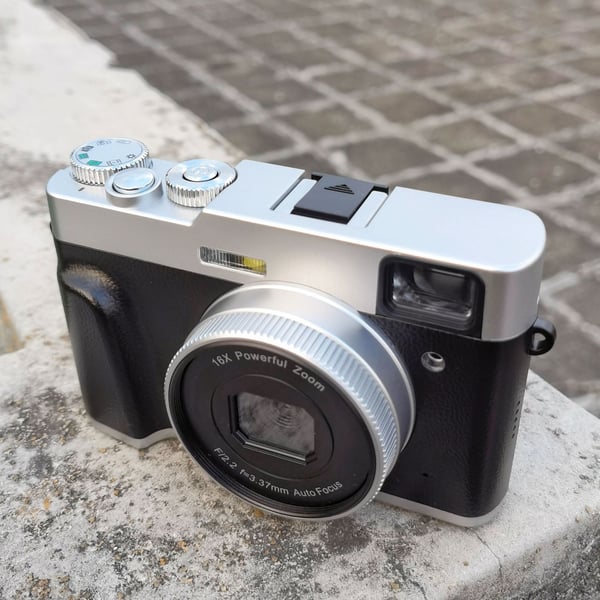 Digikamera 4K 48MP 16X zoom Black