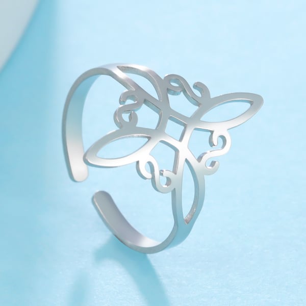 Stilfuld ring i rustfrit stål Silver