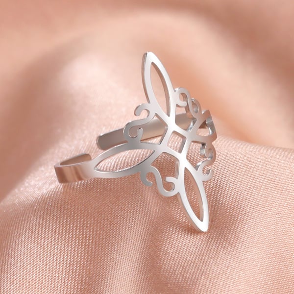 Stilfuld ring i rustfrit stål Silver