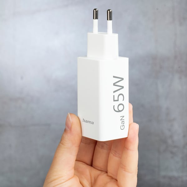 Yleislaturi USB-C ja USB-A PD GaN 5-20V/65W