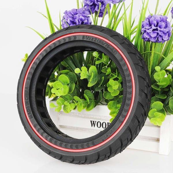 Utskifting av dekk til moped Ulip 8 1/2x2 50/75-6,1 8,5-tommers