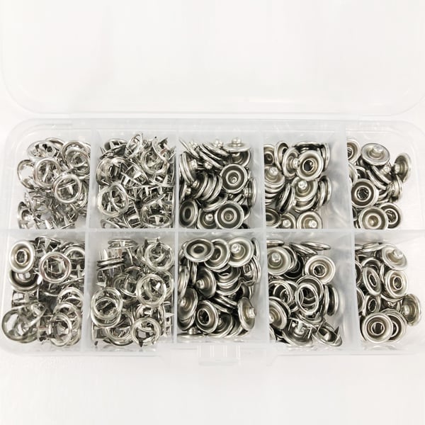 Trykknapper med værktøj 100 stk 9,5 mm Silver