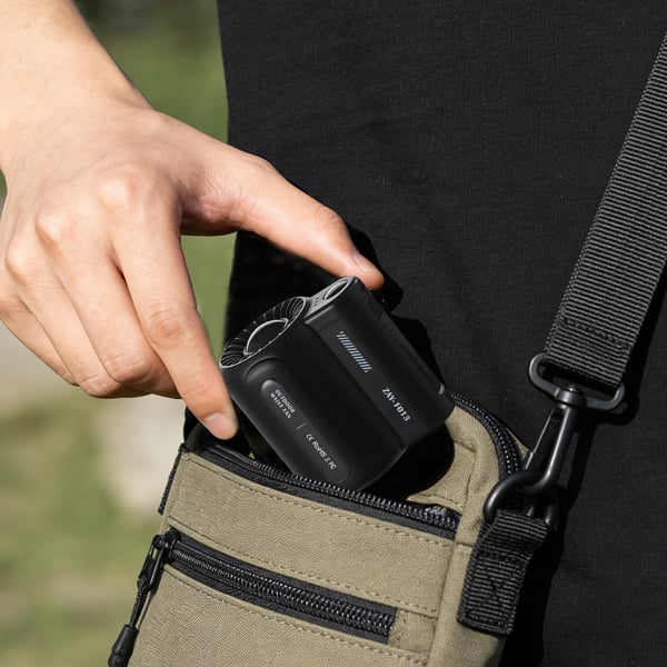 Oppladbar vifte med 3 hastigheter og belteklips Black
