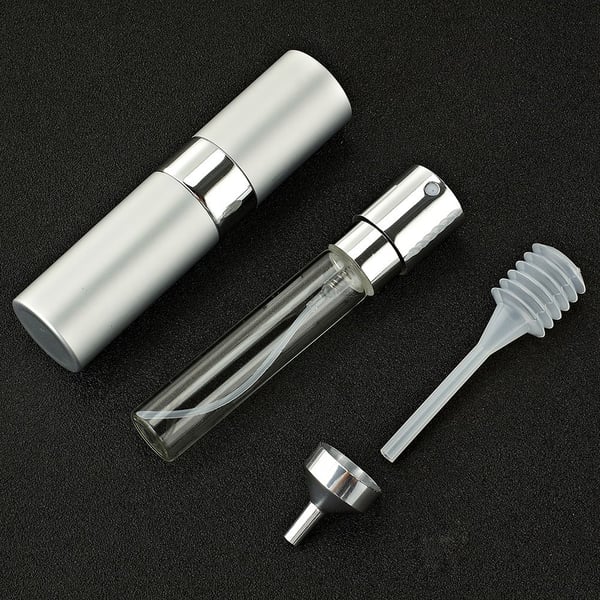 Liten refill sprayflaske for parfyme 8 ml Silver