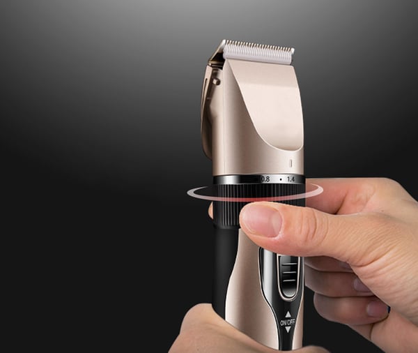 Stillegående pelstrimmer for hund, med tilbehør Champagne