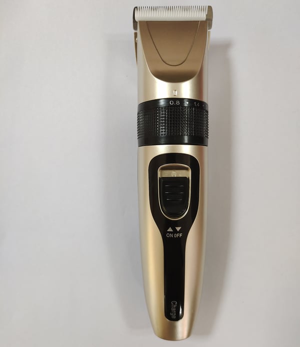 Stillegående pelstrimmer for hund, med tilbehør Champagne