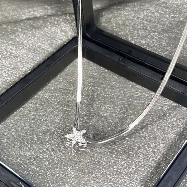 Stjerne Slangebein Halskjede - Lett Luksus Minimalistisk Mote Halskjede for Kvinner Silver