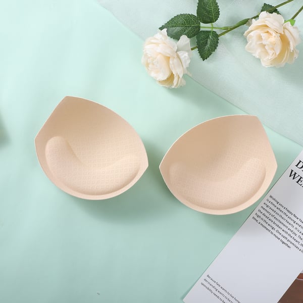 1 pari vaihdettavia rintaliivien pehmusteita Beige